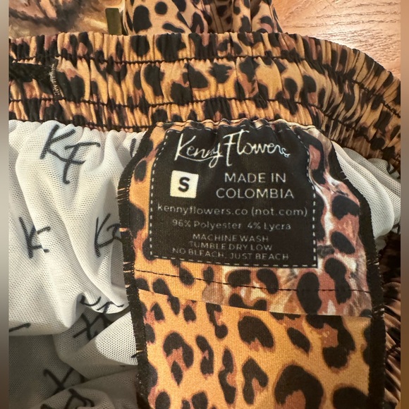 Kenny Flowers Leopard Set - Picture 5 of 11